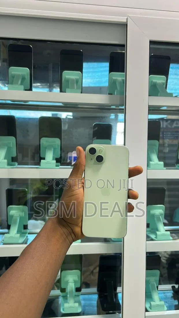 Apple iPhone 15 Plus 128 GB · Photo 1