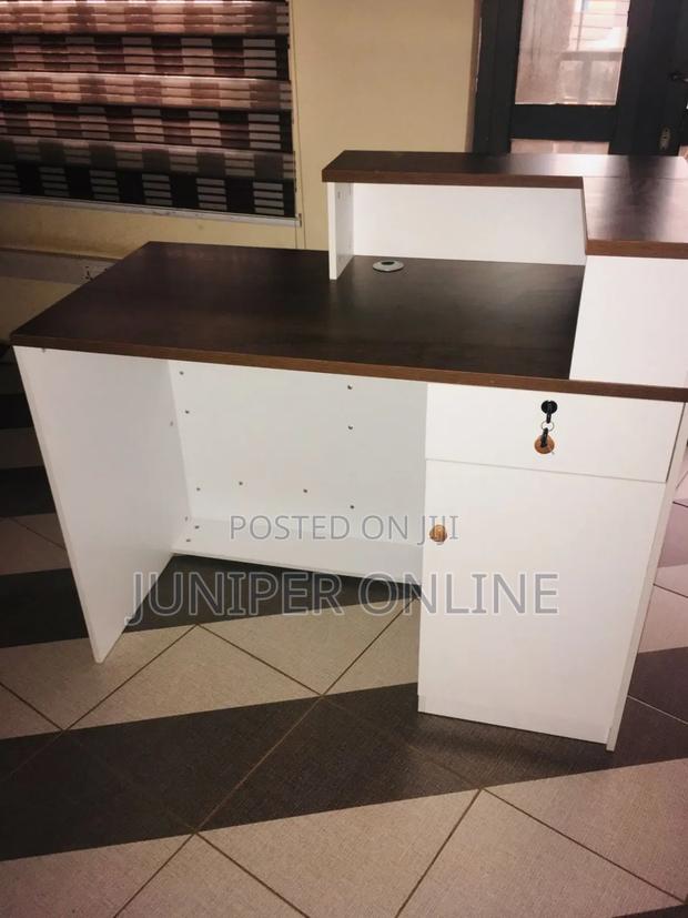 Reception Desk Brand Dure Ver · Photo 1