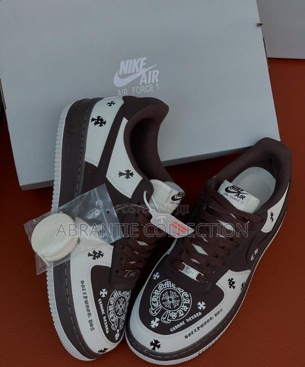 Nike Air Force 1 Chrome Heart Custom · Photo 3