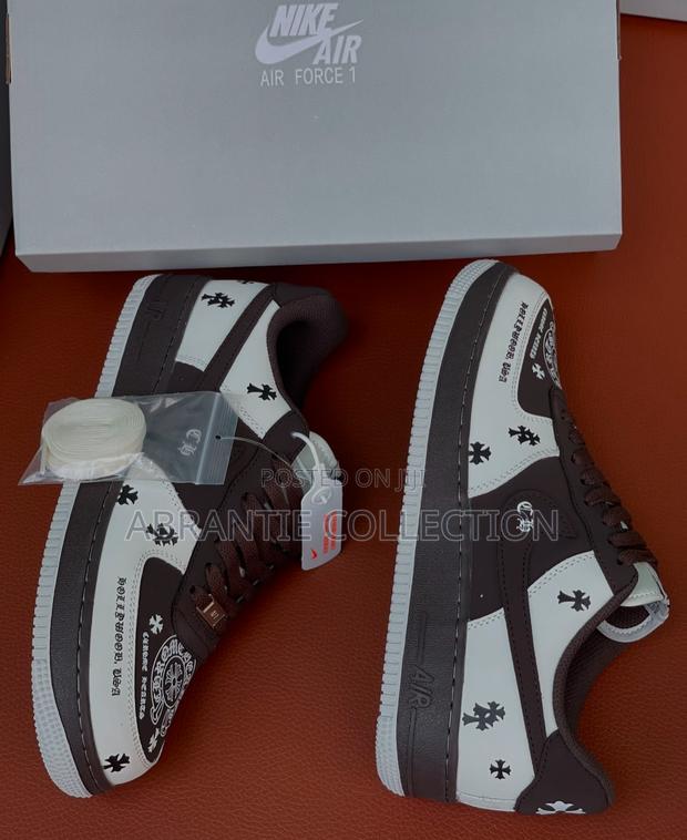 Nike Air Force 1 Chrome Heart Custom · Photo 4