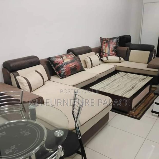 Modern L Shaped Sectional Sofa · Photo 1
