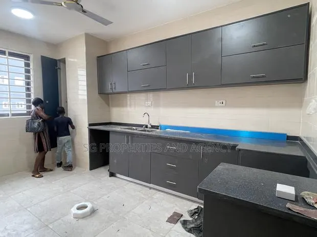 2bdrm Apartment in Lashibi, Sakumono for rent · Photo 1