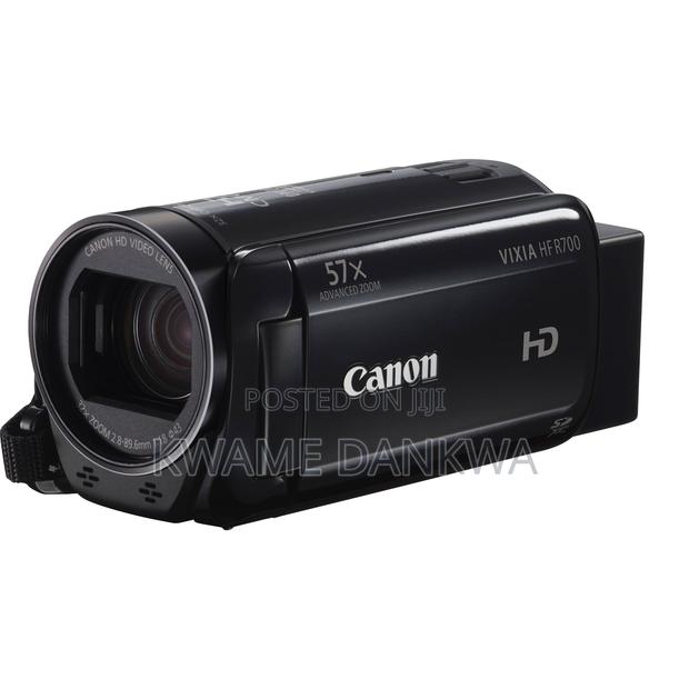 Canon Hf R700 Camcorder · Photo 4