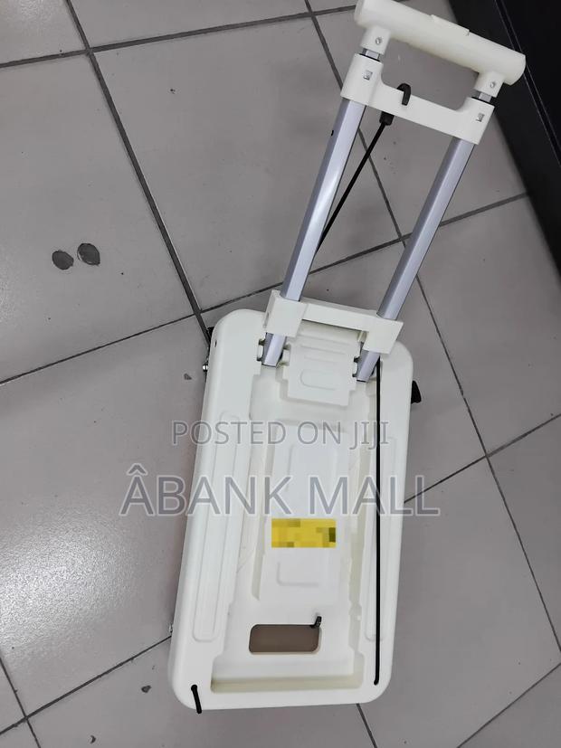 Trolley 12×20 Inches · Photo 1