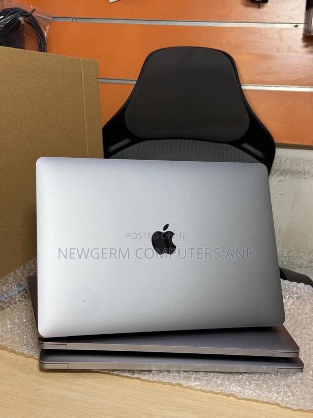Laptop Apple MacBook Pro 16GB Intel Core i5 SSD 256GB · Photo 1