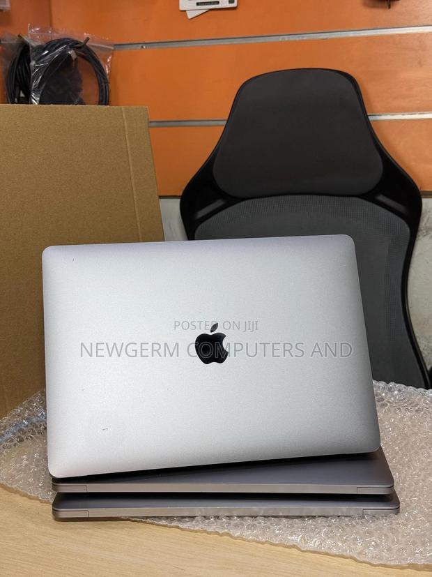 Laptop Apple MacBook Pro 16GB Intel Core i5 SSD 256GB · Photo 3