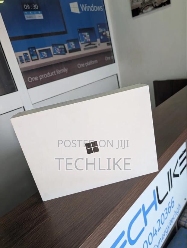 New Microsoft Surface Laptop 7 16GB Qualcomm Snapdragon X Elite 512GB · Photo 1
