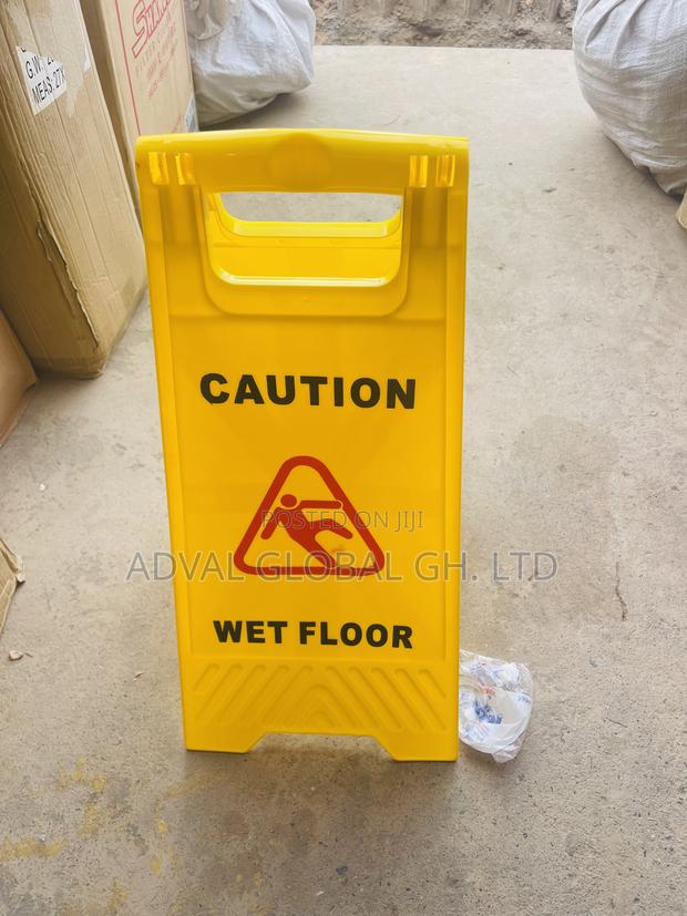 Cleaning Caution Sign · Photo 3
