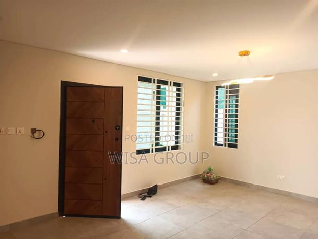 5bdrm Duplex in Wisa Group, Accra Metropolitan for sale · Photo 4
