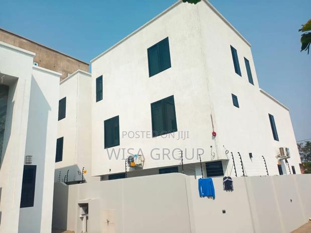 5bdrm Duplex in Wisa Group, Accra Metropolitan for sale · Photo 3