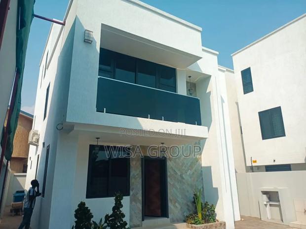 5bdrm Duplex in Wisa Group, Accra Metropolitan for sale · Photo 2
