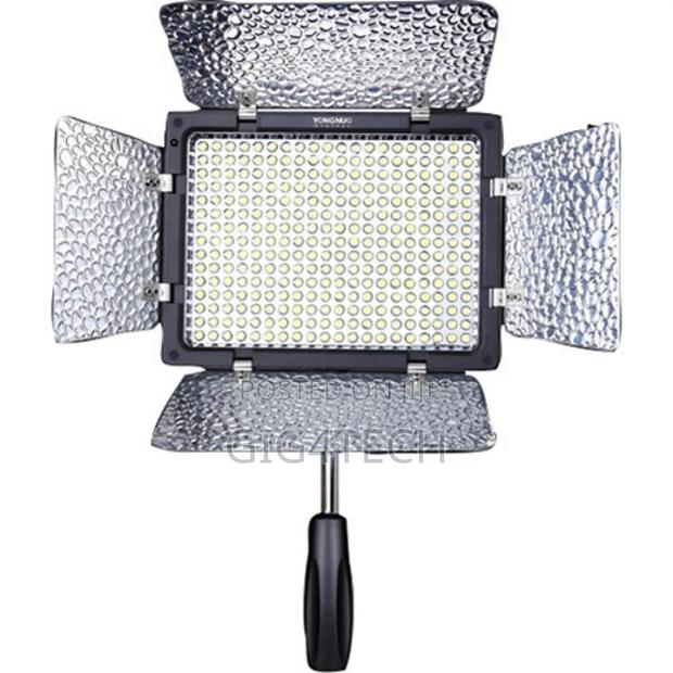 Yongnuo Yn 300-Iii on-Camera Led Video Light · Photo 1
