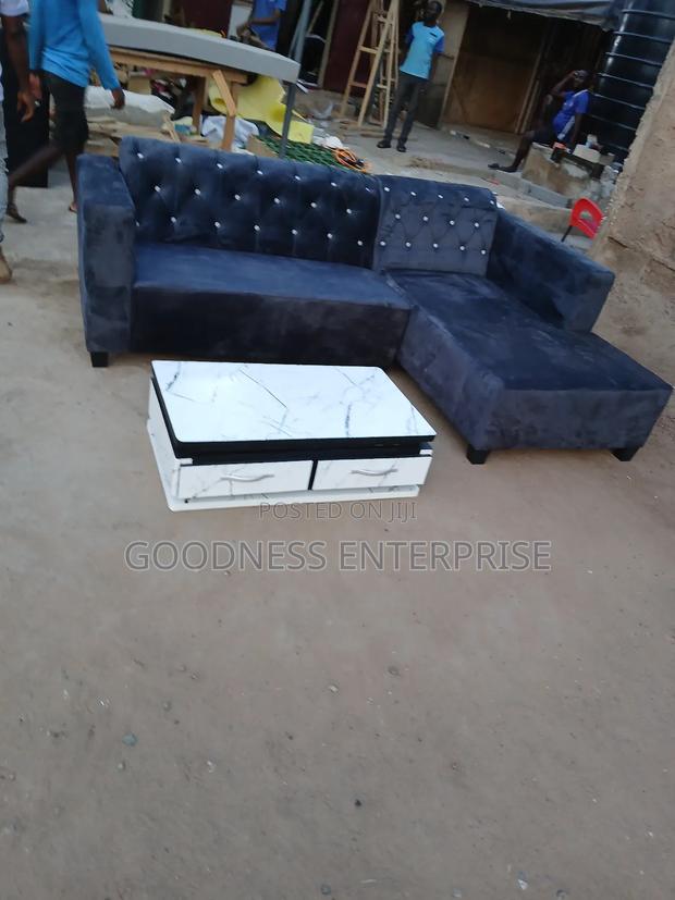 L Sofa With Center Table · Photo 2