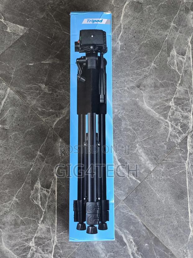 Phone and Camera Tripod 680t 180cm · Photo 2