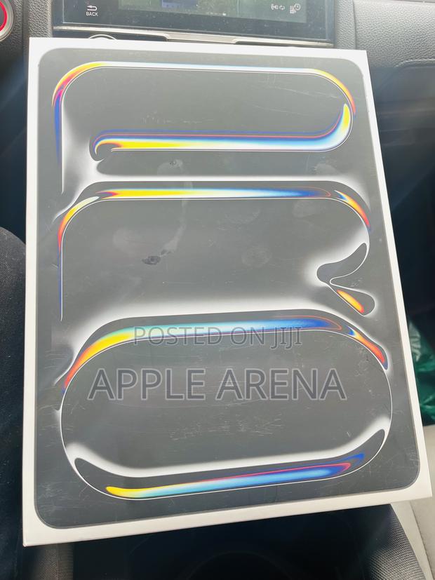 New Apple iPad Pro 13 (2024) 256 GB Black · Photo 1