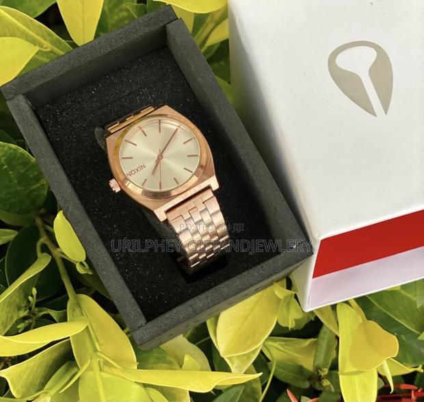Nixon Watches · Photo 2