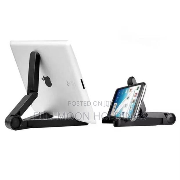 Triangular Adjustable Phone and Tablet Holder · Photo 1
