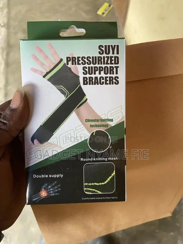 Wrist Support Brace · Photo 1