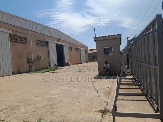900 SQM Warehouse at Tema for Rent · Photo 4