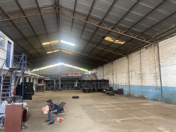 1000sqm Warehouse at North Kaneshie Industrial Area for Rent · Photo 2