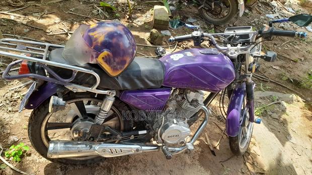 Royal Motorcycle 2021 Purple · Photo 5