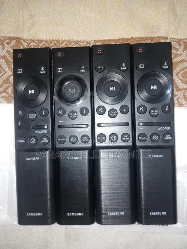 Universal Samsung Sound Bar Remote · Photo 1