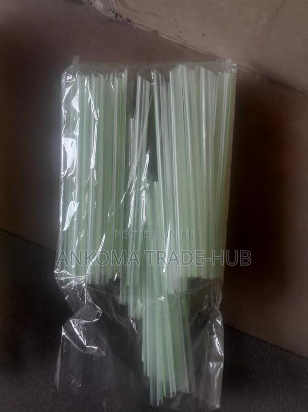 Cups and Straws · Photo 1
