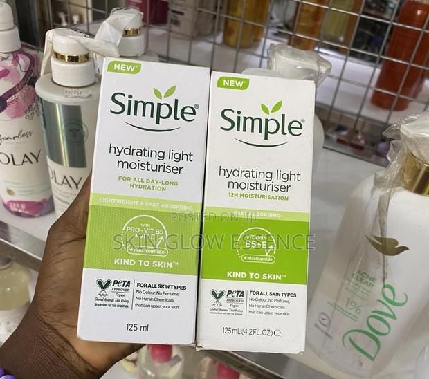 Simple Light Moisturizer · Photo 1
