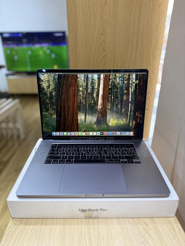 Laptop Apple MacBook Pro 2018 16GB Intel Core I9 SSD 512GB · Photo 1