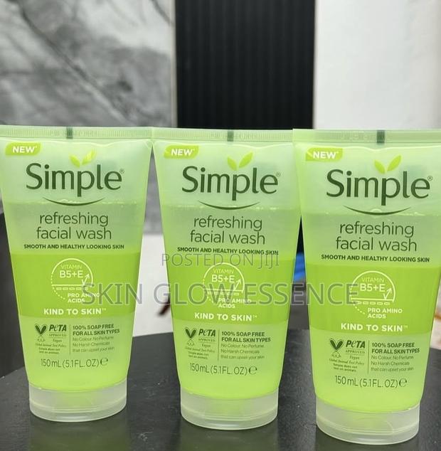 Simple Refreshing Facial Wash · Photo 1