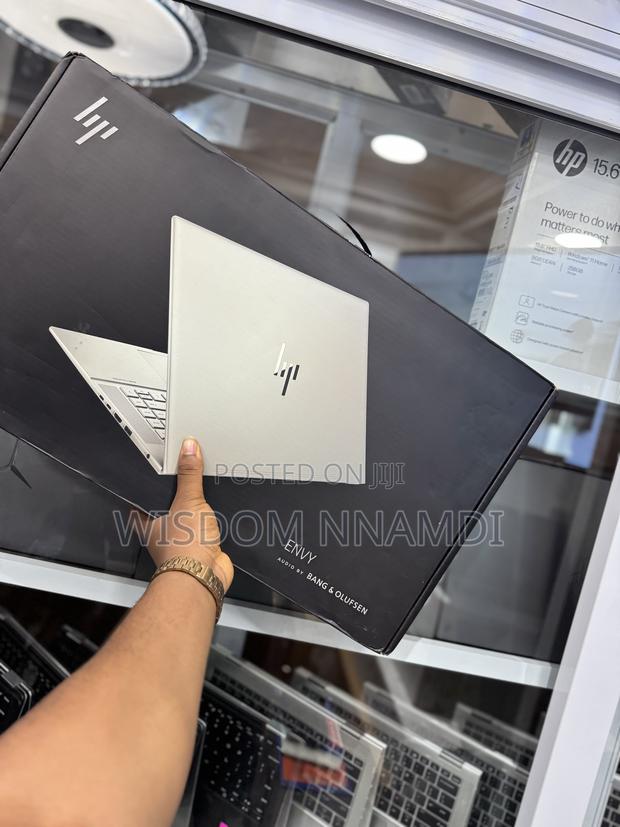 New Laptop HP Envy 14 16GB Intel Core Ultra 7 SSD 512GB · Photo 1