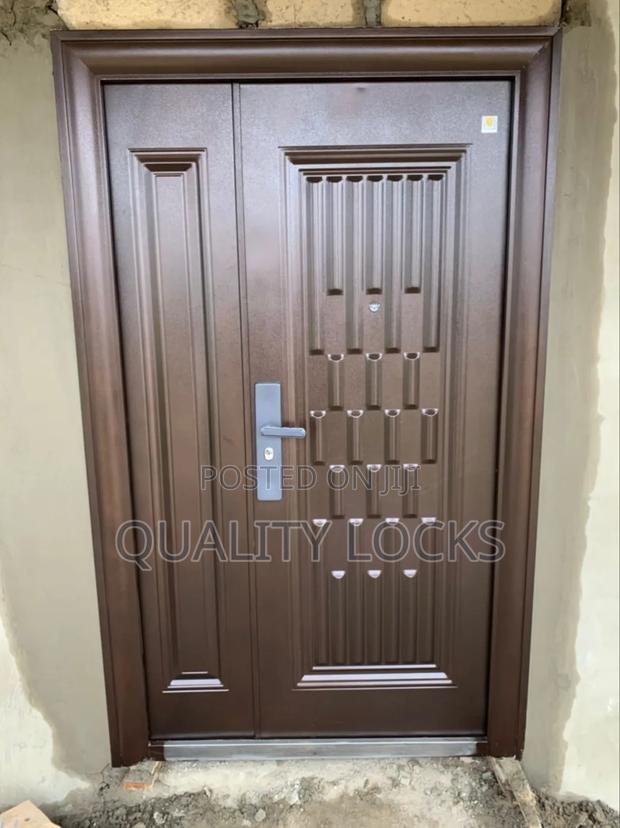 Heavy Duty China Metal Door · Photo 1