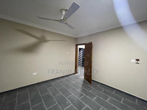 2bdrm Apartment in Franjie Realty, Bortiano for rent · Photo 4