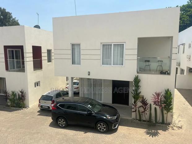 4bdrm Townhouse / Terrace in Bronko Housing, Cantonments for rent · Photo 1