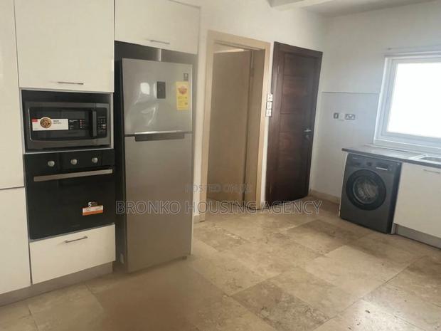 4bdrm Townhouse / Terrace in Bronko Housing, Cantonments for rent · Photo 3