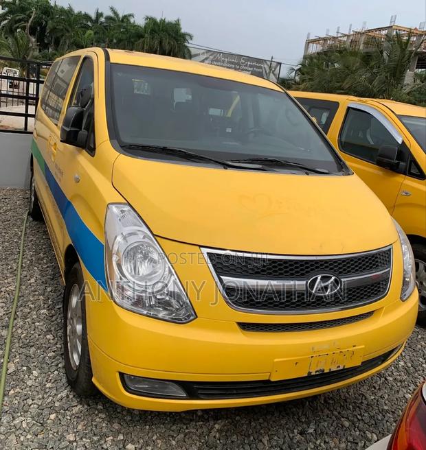 Hyundai Starex 2014 Yellow · Photo 2