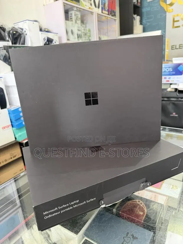New Laptop Microsoft Surface Laptop 7 32GB Intel Core Ultra 7 SSD 1T · Photo 1