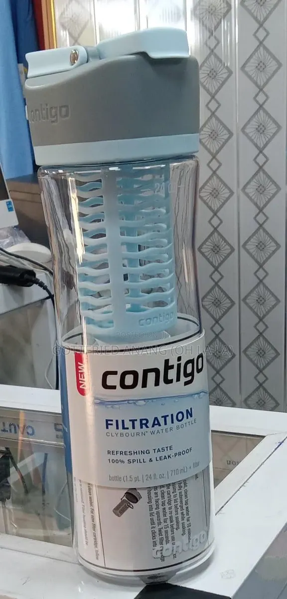 Contigo Clybourn Filtration Water Bottle · Photo 1