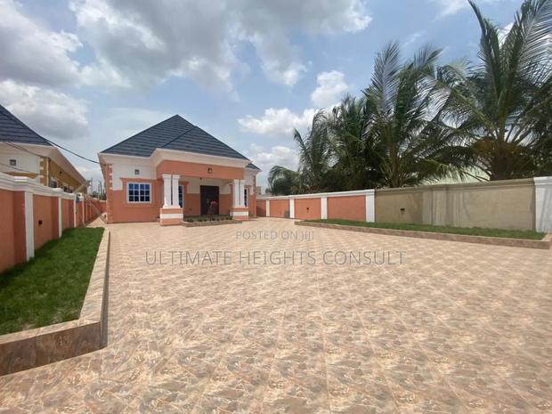 4bdrm House in Israel Achimota for sale · Photo 6