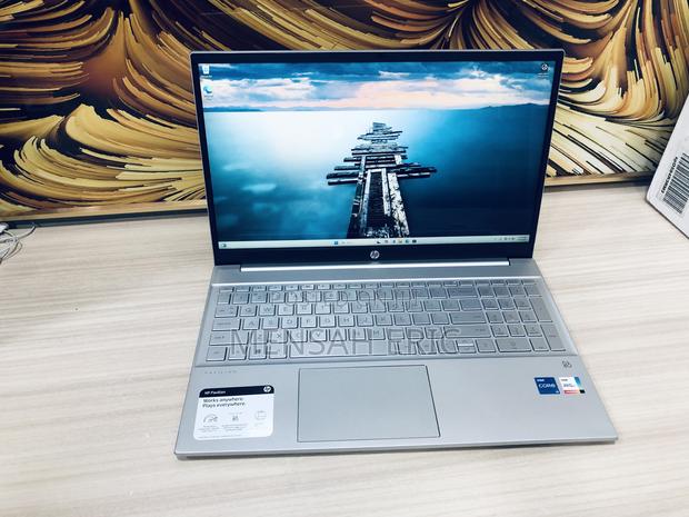 Laptop HP Pavilion 15 16GB Intel Core I5 SSD 512GB · Photo 3