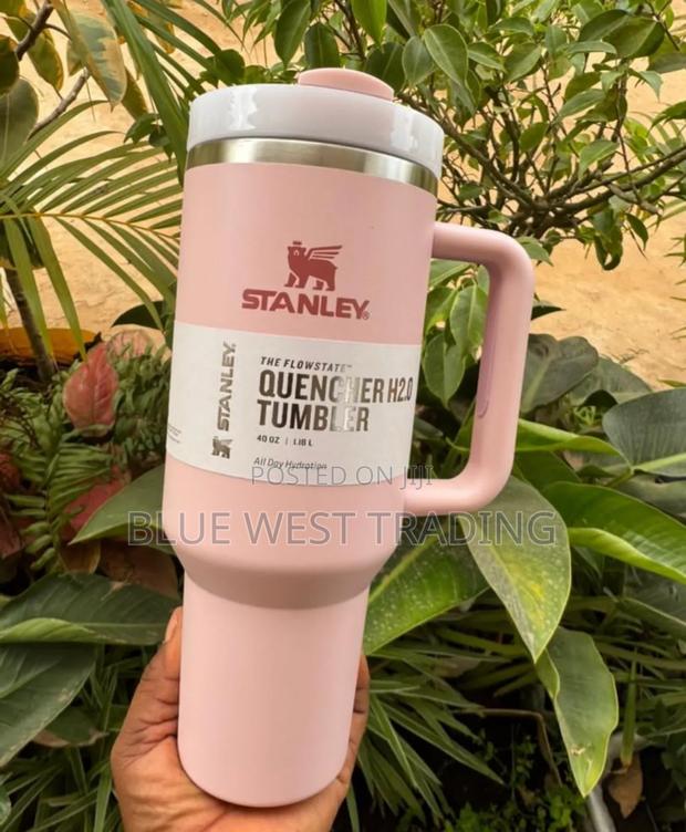 Stanley Cup Peach · Photo 1