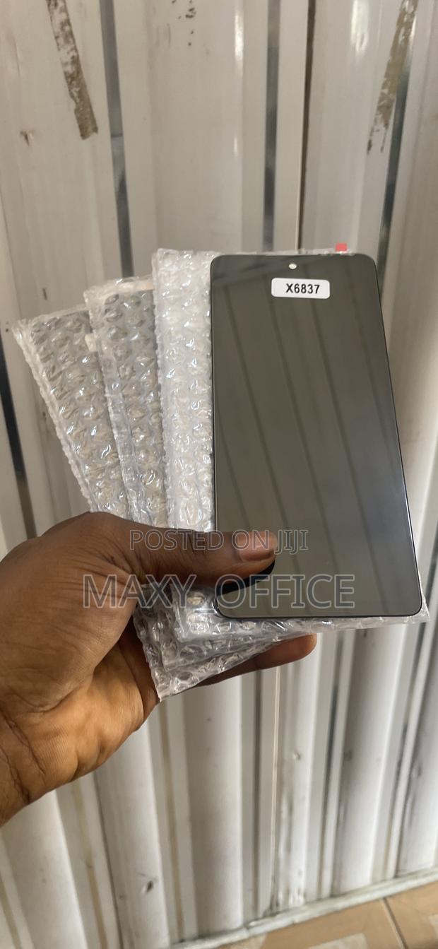 Infinix Hot 40 Pro · Photo 3