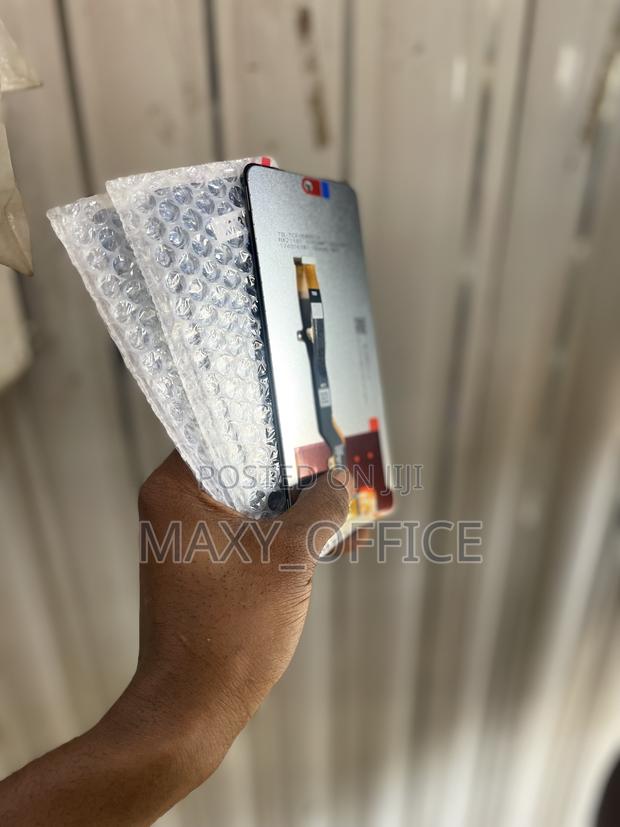 Infinix Hot 40 Pro Screen · Photo 2