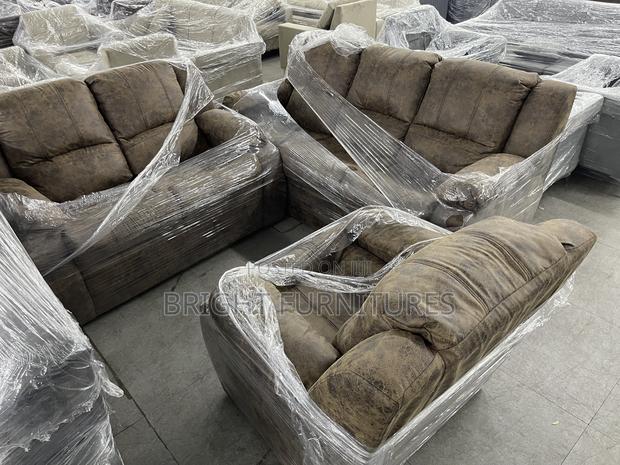 Modern Luxury Living Room Six Seater Sofa · Photo 1