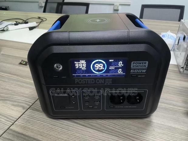 600w All in One Solar Generator · Photo 4
