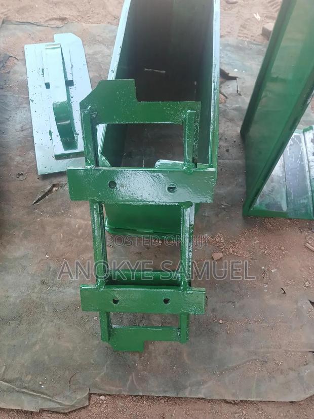 Concrete Block Moulds/Accessories · Photo 7