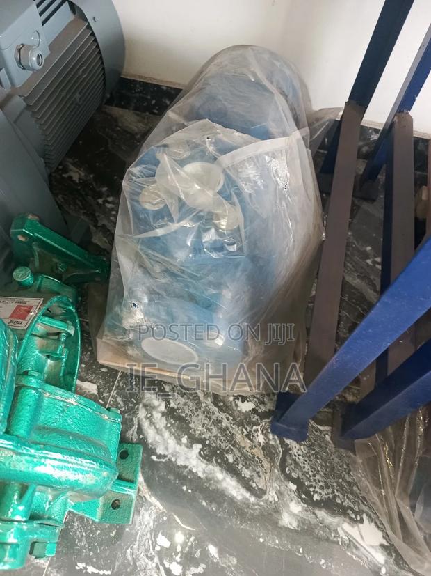 Self Priming Centrifugal Pumps Industrial · Photo 1