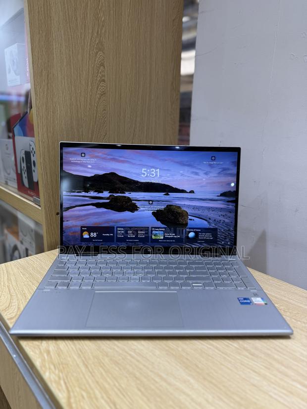 Laptop HP Pavilion 15 8GB Intel Core I5 SSD 512GB · Photo 1