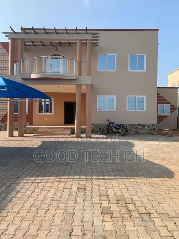 5bdrm House in East Legon for sale · Photo 1