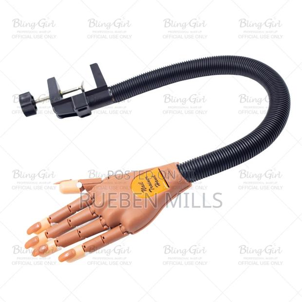 Independent Learning Nail Training Practice Mannequin Hand · Photo 2